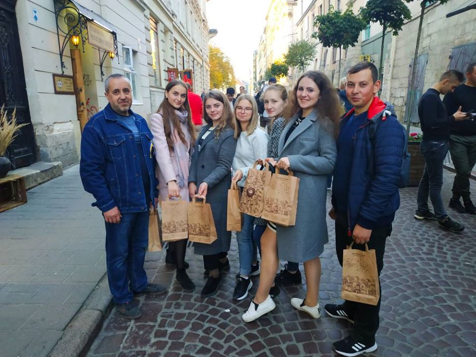 Після відвідування Майстерні шоколаду. Грошей майже не залишилось...